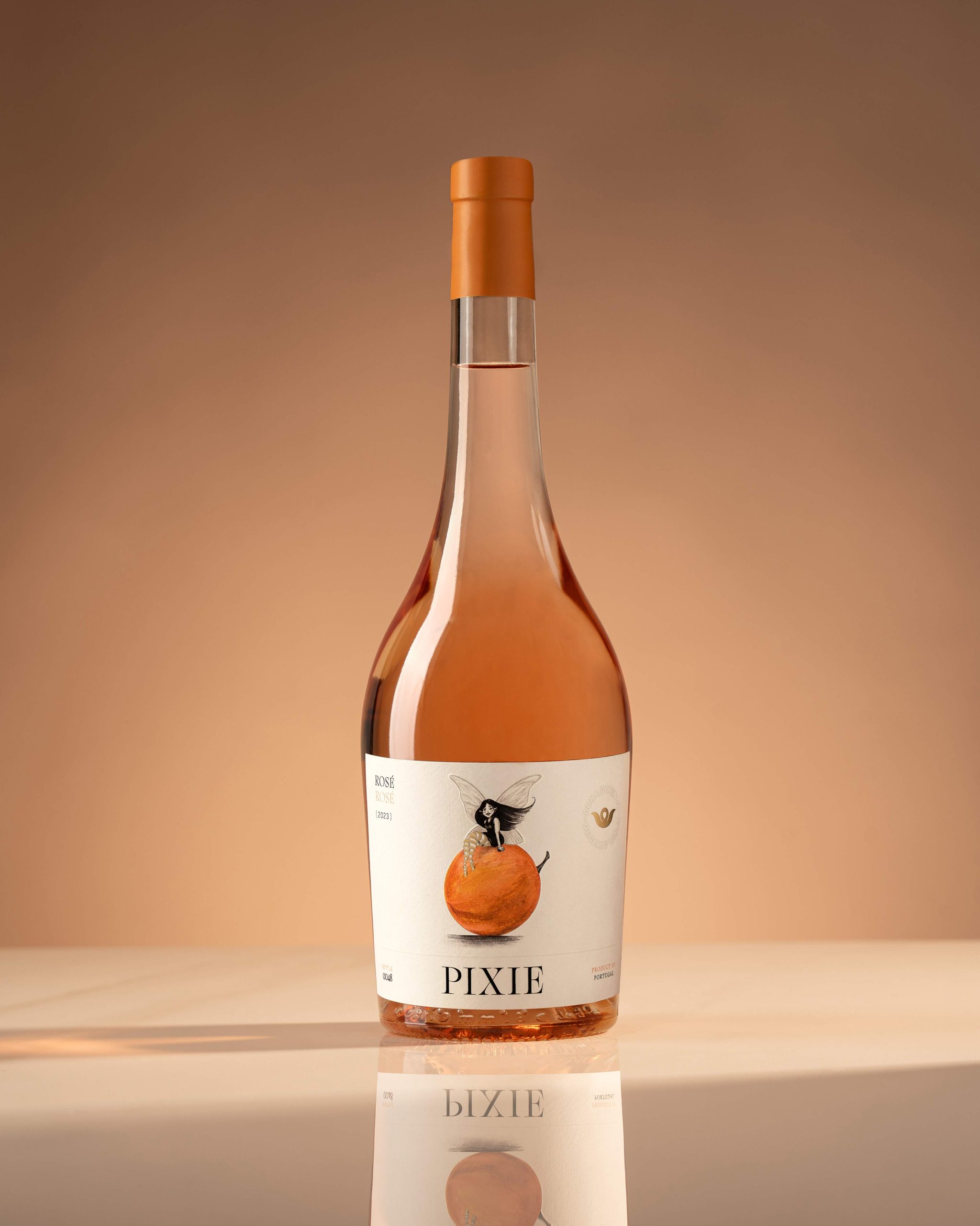 Pixie玫瑰葡萄酒?果酒包裝設(shè)計欣賞學習